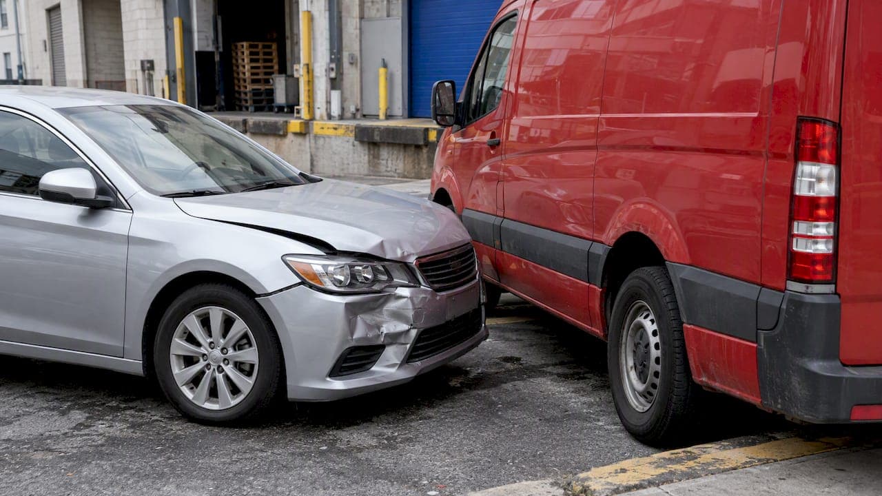 Delivery Driver Accident Claim: Who Pays and How to File